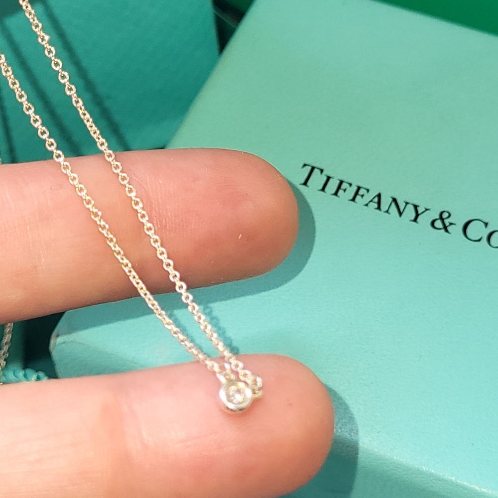 TIFFANY & Co Diamond Pendant on an 925 Sterling Silver 16inch Chain - Picture 8 of 9